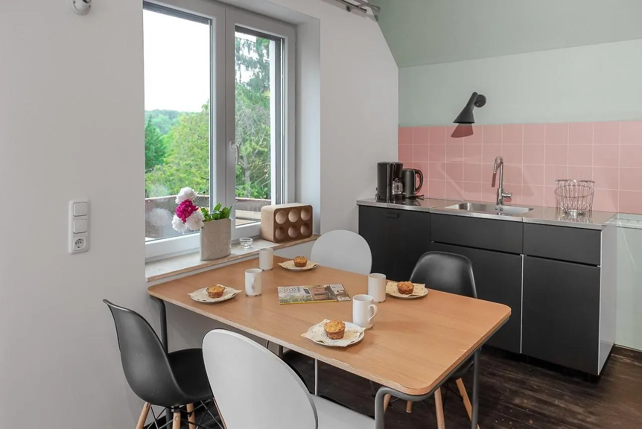 Das Wiesenhaus: Wohnen Direkt Am Rhein Köln 0*,